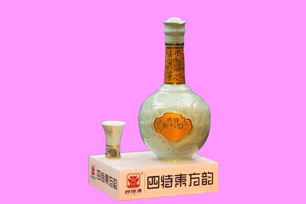 拜城回收四特酒.jpg
